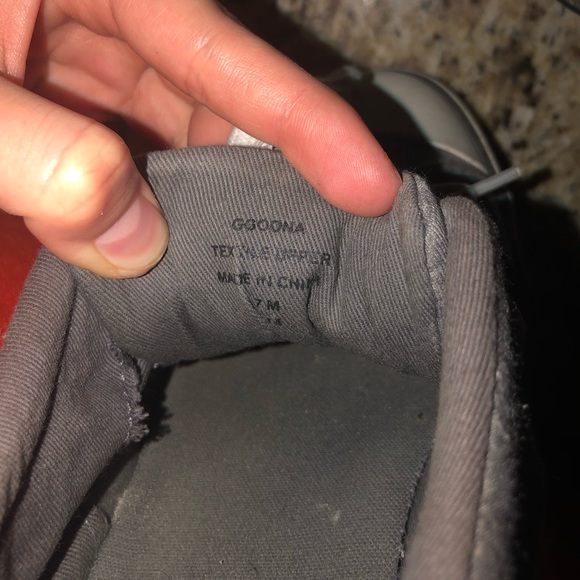 Gray guess shoes - Picture 5 of 5